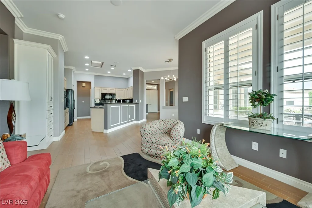 10513 Longwood, Las Vegas, NV 89134