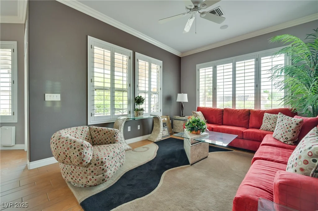 10513 Longwood, Las Vegas, NV 89134