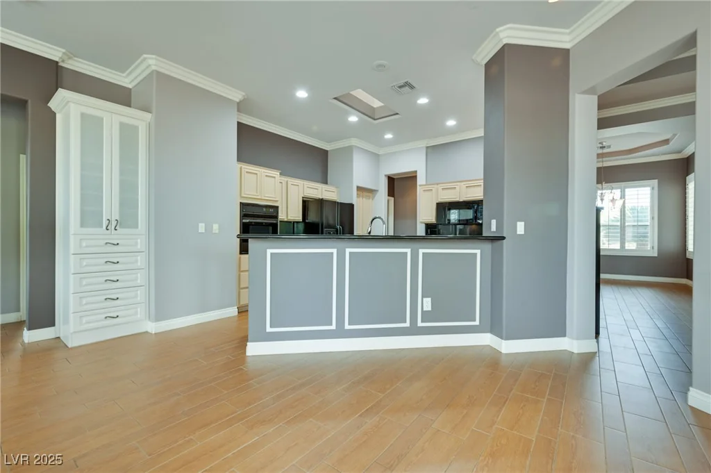 10513 Longwood, Las Vegas, NV 89134