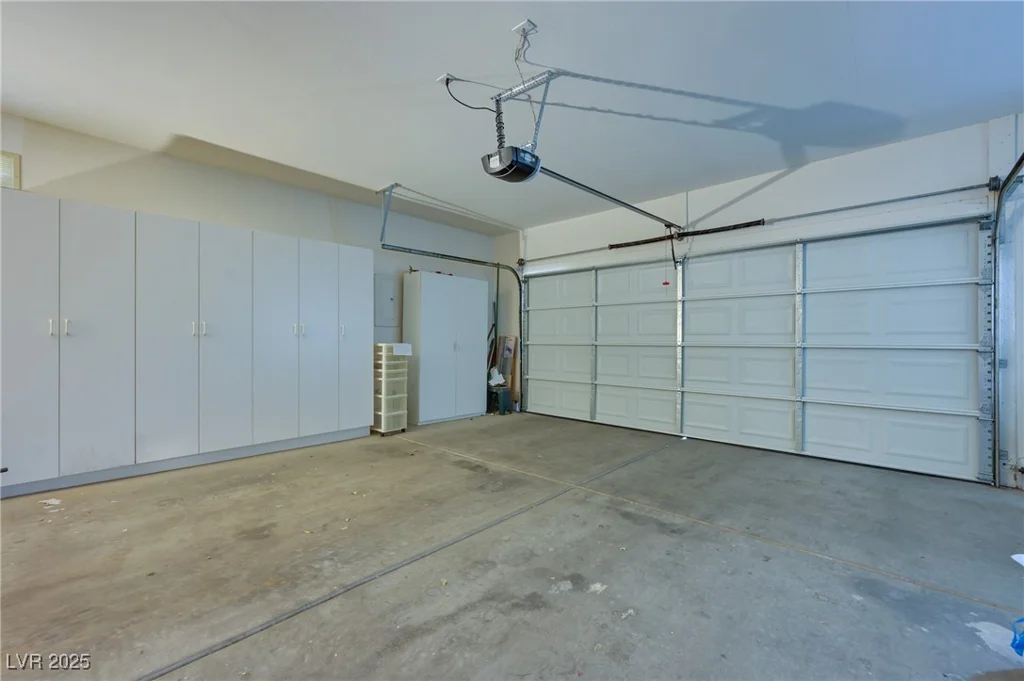 10513 Longwood, Las Vegas, NV 89134