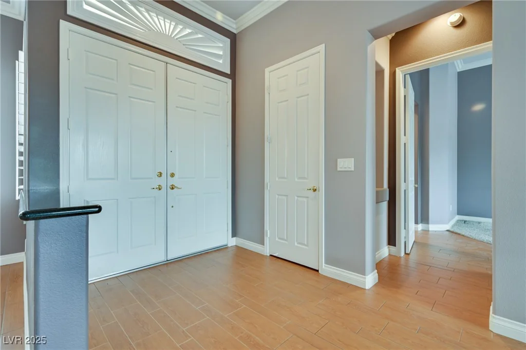 10513 Longwood, Las Vegas, NV 89134
