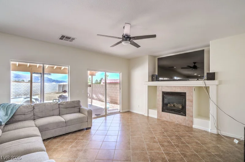 7964 Lovely Pine, Las Vegas, NV 89143