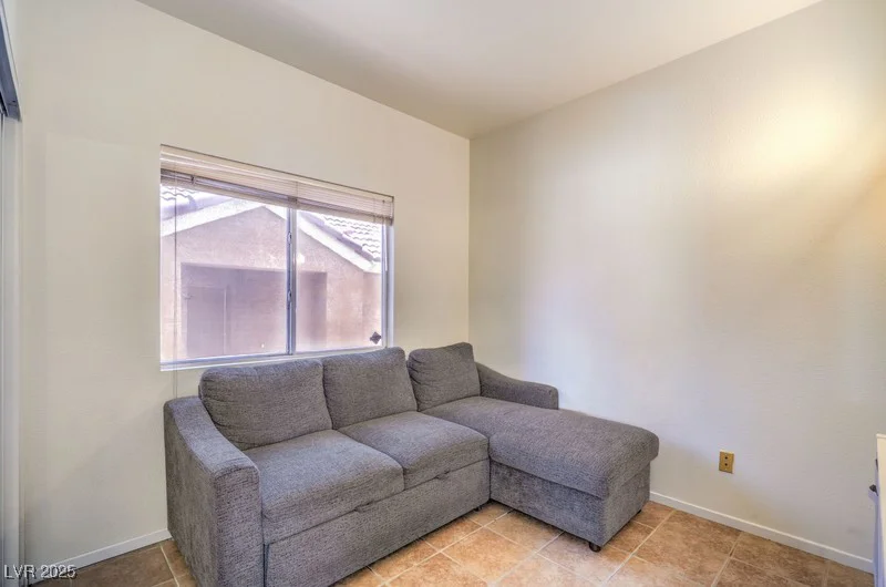 7964 Lovely Pine, Las Vegas, NV 89143