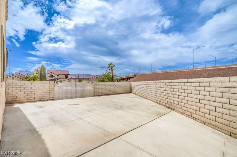 7964 Lovely Pine, Las Vegas, NV 89143