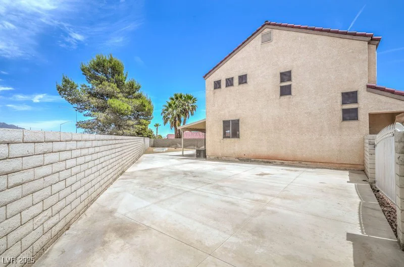 7964 Lovely Pine, Las Vegas, NV 89143