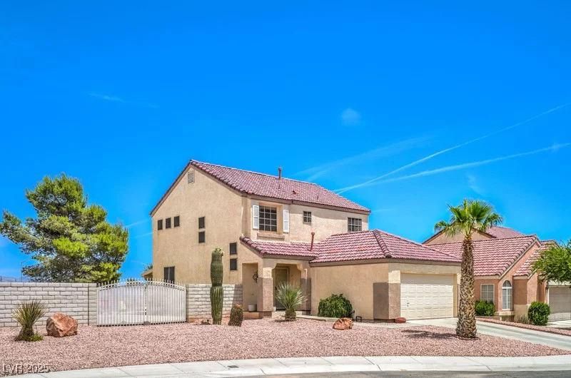 7964 Lovely Pine, Las Vegas, NV 89143