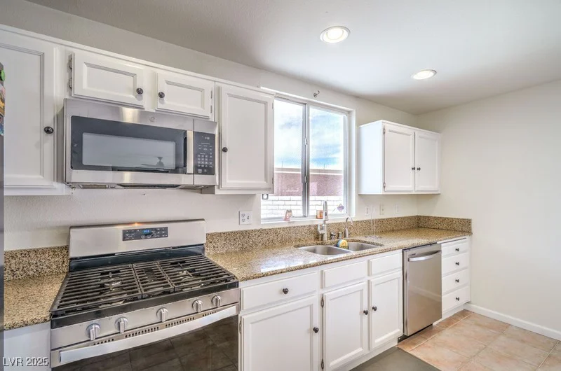 7964 Lovely Pine, Las Vegas, NV 89143