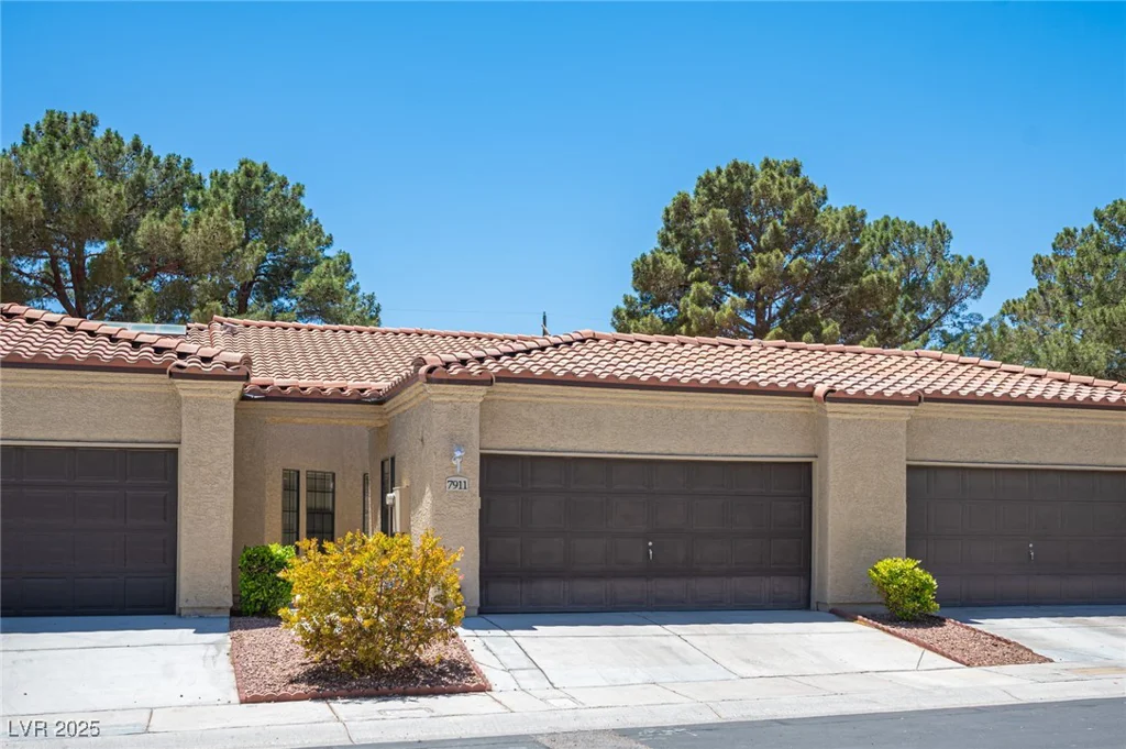 7911 Canoe, Las Vegas, NV 89145