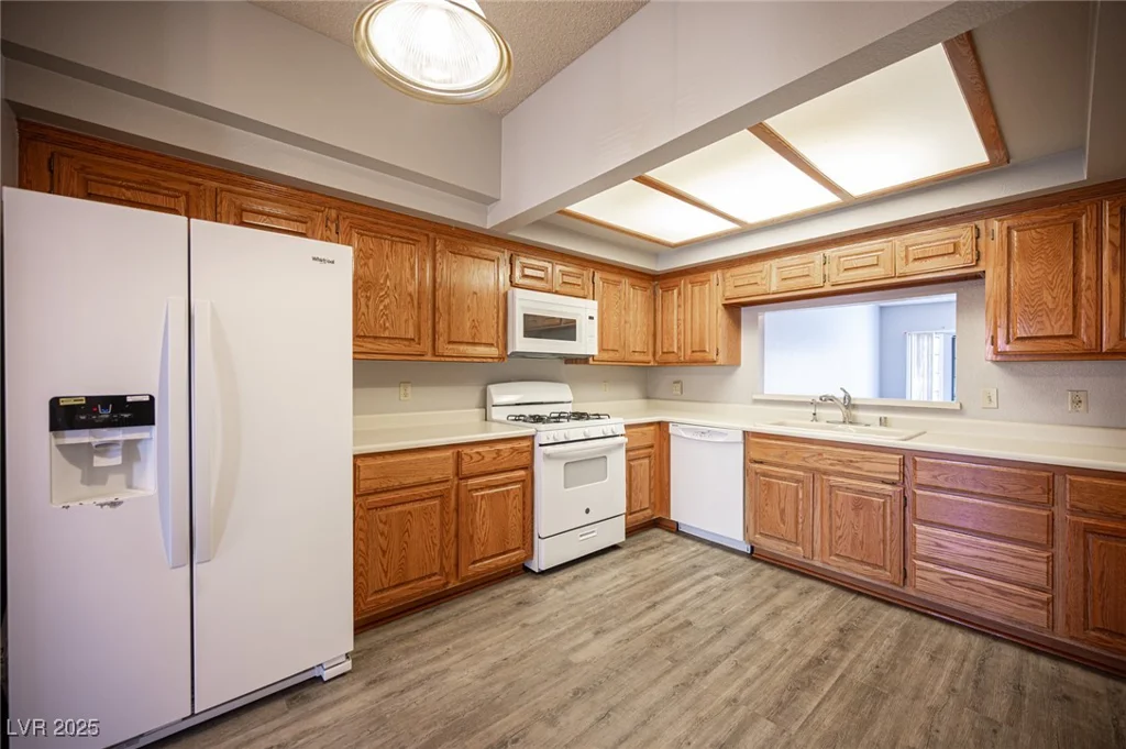 7911 Canoe, Las Vegas, NV 89145