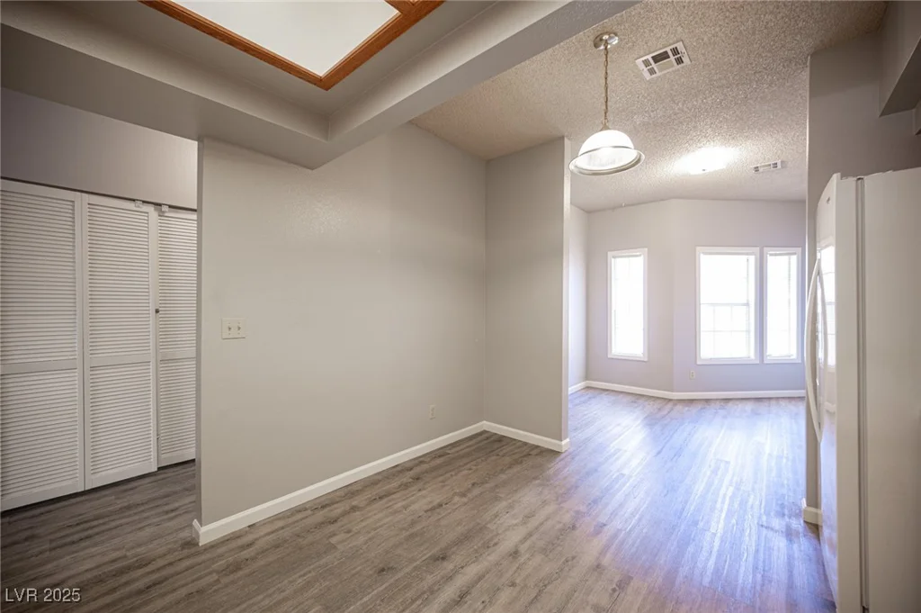 7911 Canoe, Las Vegas, NV 89145