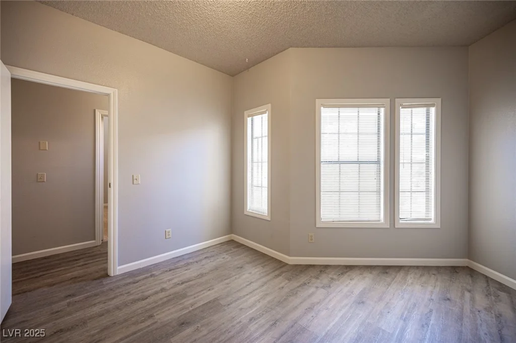 7911 Canoe, Las Vegas, NV 89145