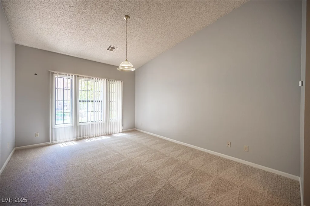 7911 Canoe, Las Vegas, NV 89145