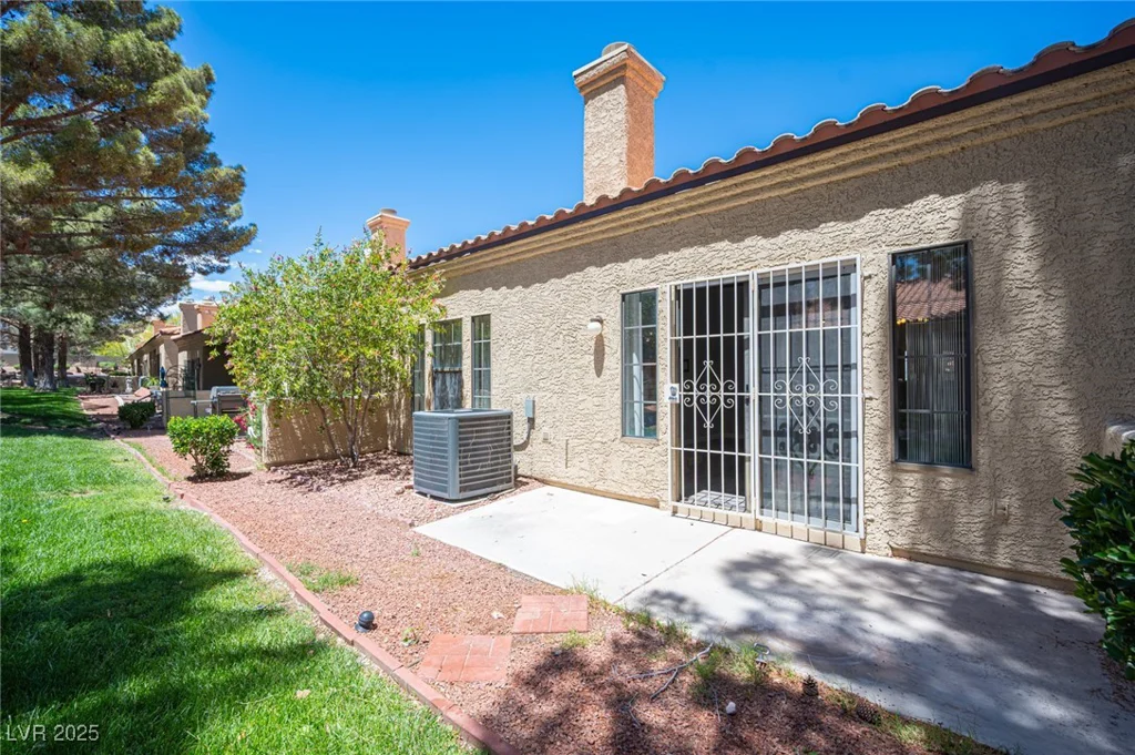 7911 Canoe, Las Vegas, NV 89145