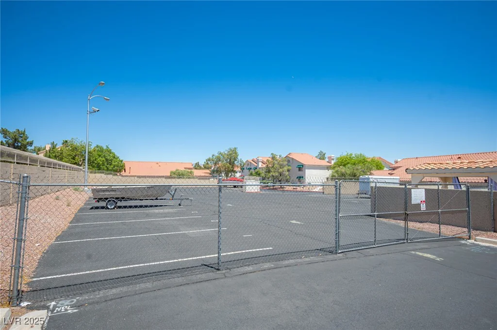 7911 Canoe, Las Vegas, NV 89145