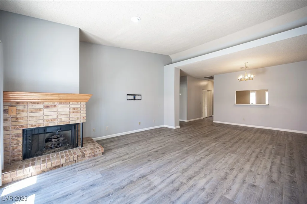 7911 Canoe, Las Vegas, NV 89145