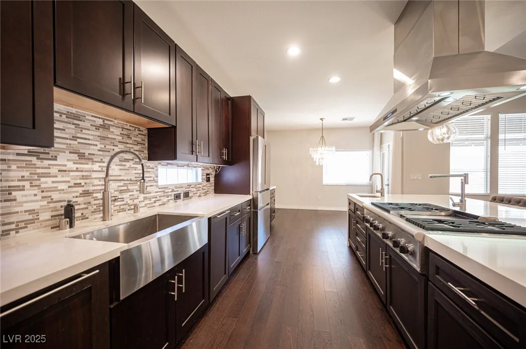 11119 River Hills, Las Vegas, NV 89135