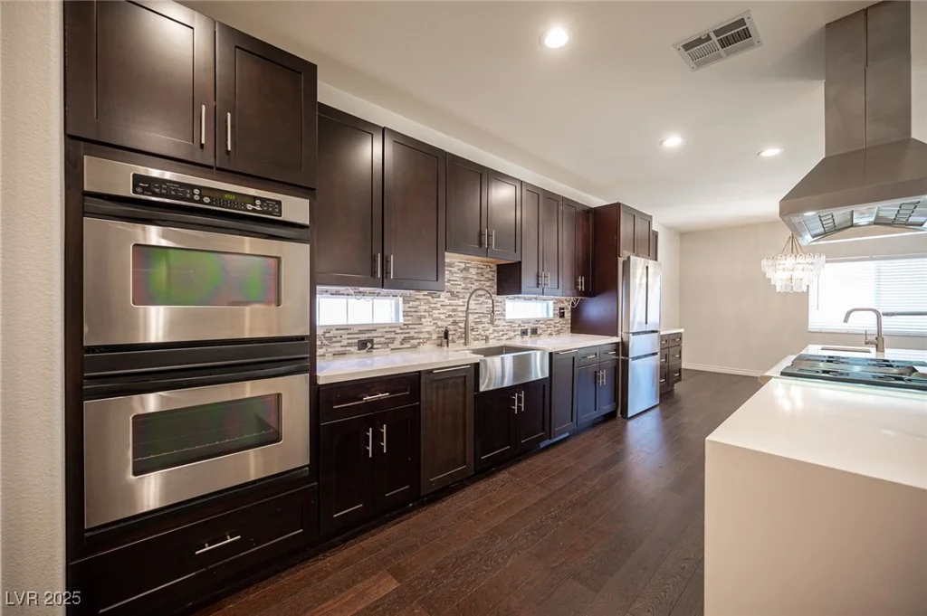 11119 River Hills, Las Vegas, NV 89135