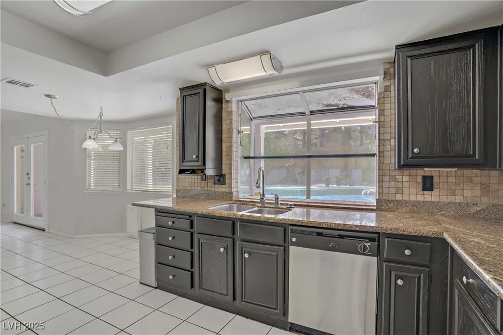 6773 Obannon, Las Vegas, NV 89146