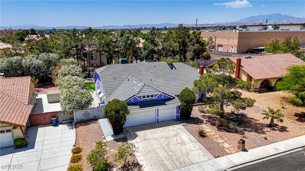 6773 Obannon, Las Vegas, NV 89146