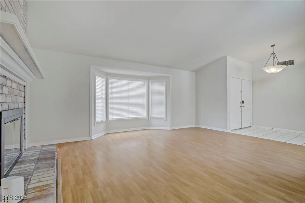 6773 Obannon, Las Vegas, NV 89146