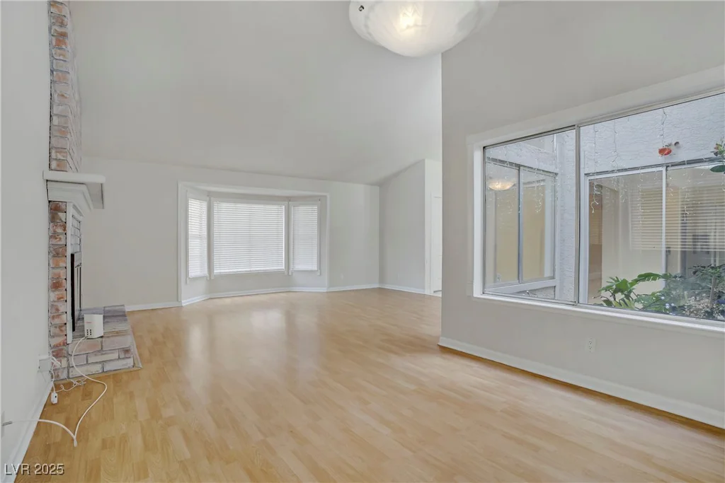 6773 Obannon, Las Vegas, NV 89146