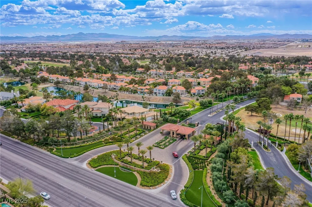 7940 Castle Pines, Las Vegas, NV 89113