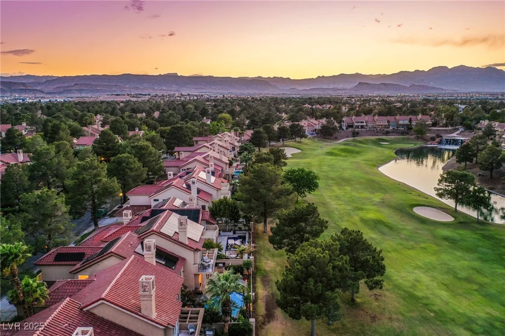 7940 Castle Pines, Las Vegas, NV 89113