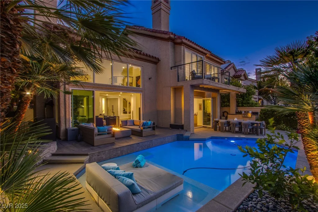 7940 Castle Pines, Las Vegas, NV 89113
