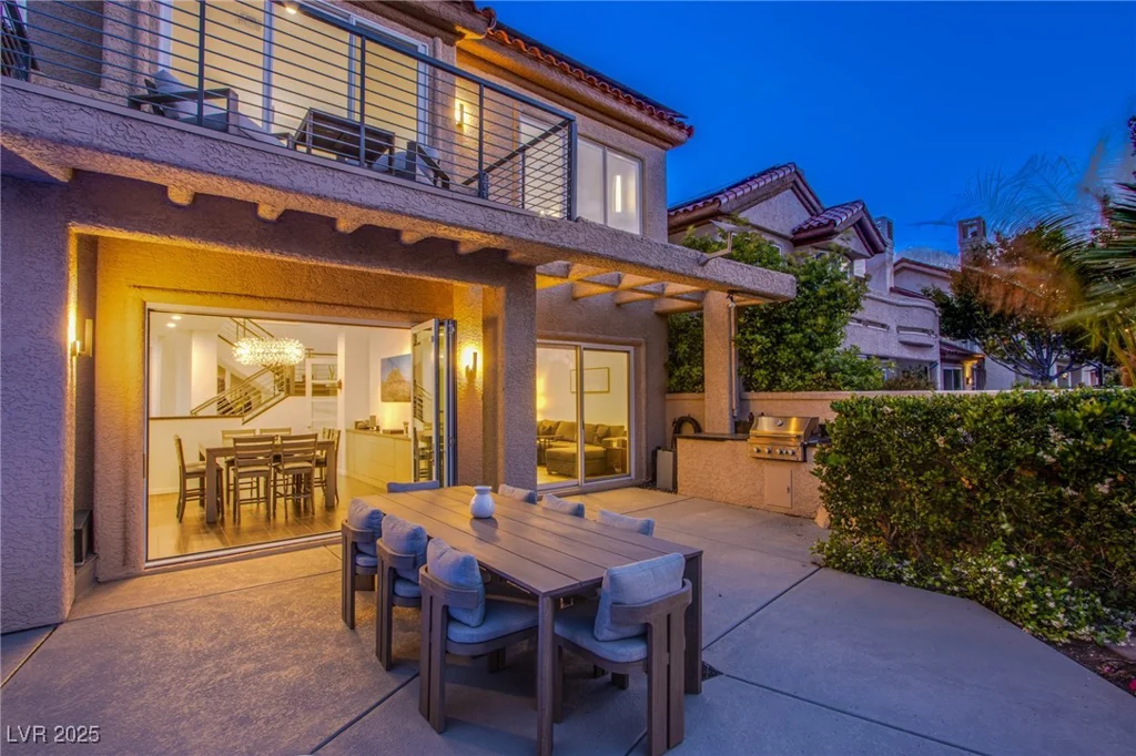 7940 Castle Pines, Las Vegas, NV 89113