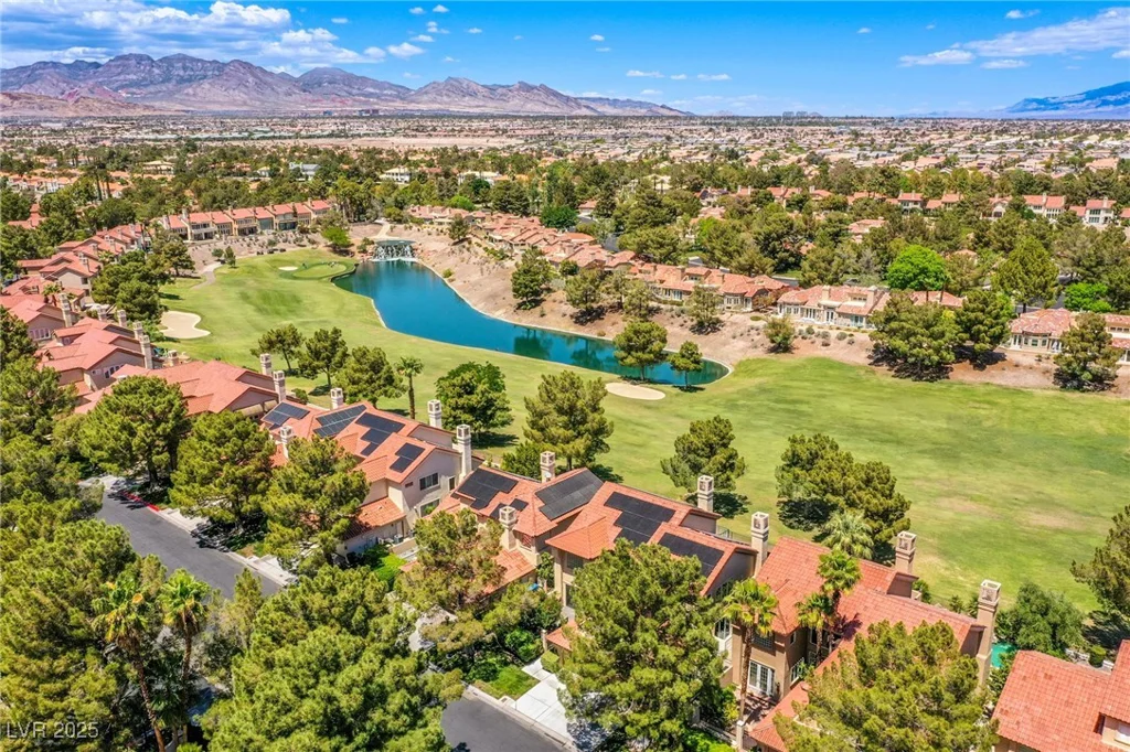 7940 Castle Pines, Las Vegas, NV 89113
