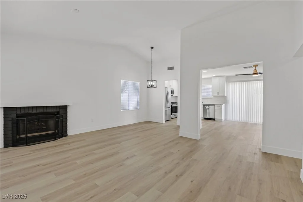 540 Kelsford, Las Vegas, NV 89123