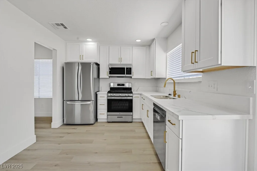 540 Kelsford, Las Vegas, NV 89123