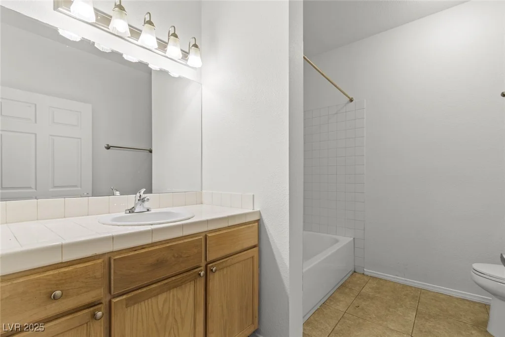 5250 Rainbow, Las Vegas, NV 89118