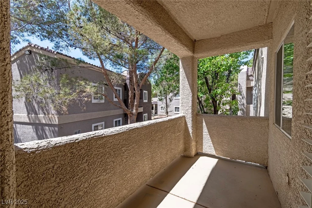 5250 Rainbow, Las Vegas, NV 89118