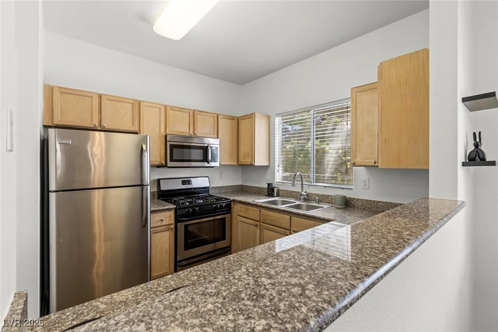 5250 Rainbow, Las Vegas, NV 89118