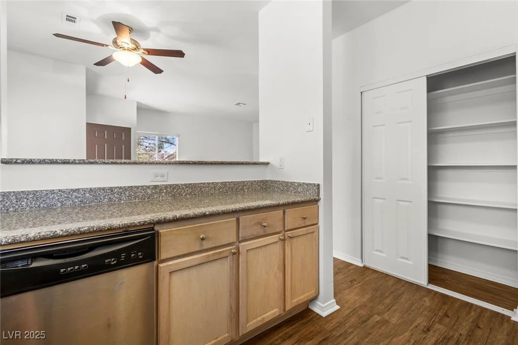 5250 Rainbow, Las Vegas, NV 89118