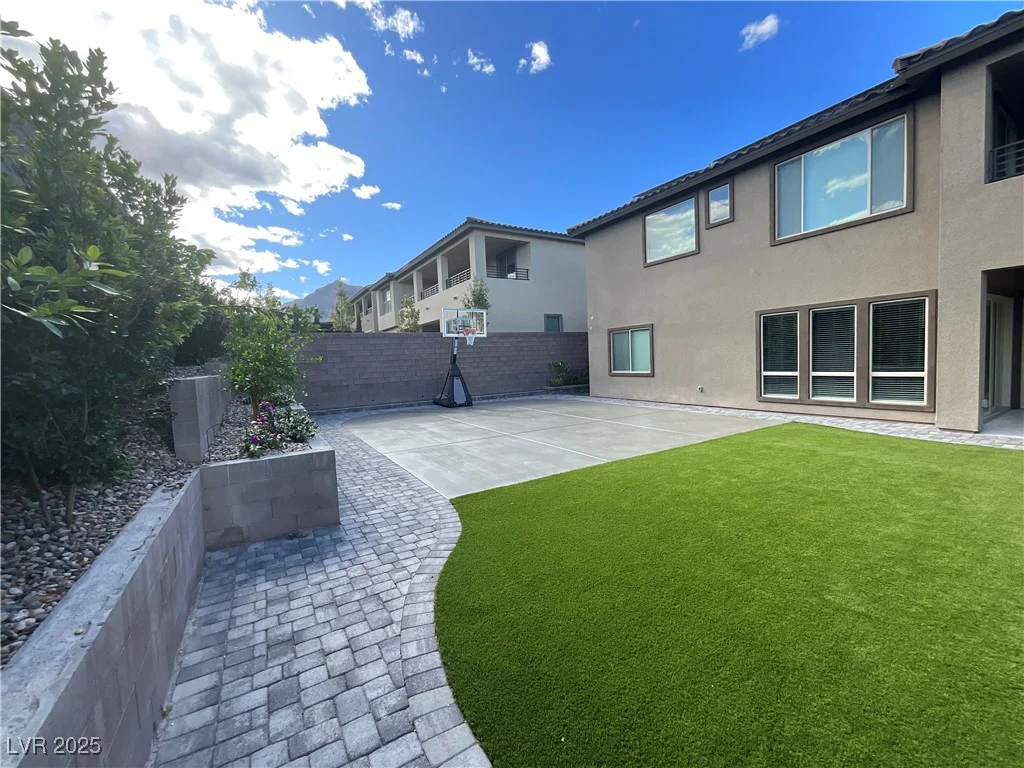 12155 Sage Thunder, Las Vegas, NV 89138
