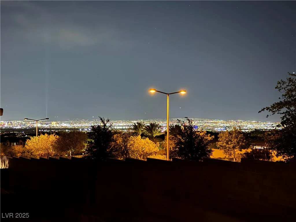 12155 Sage Thunder, Las Vegas, NV 89138