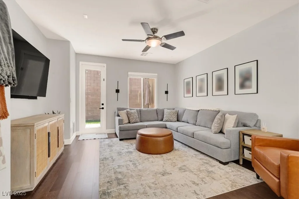 992 Wagner Valley, Henderson, NV 89052