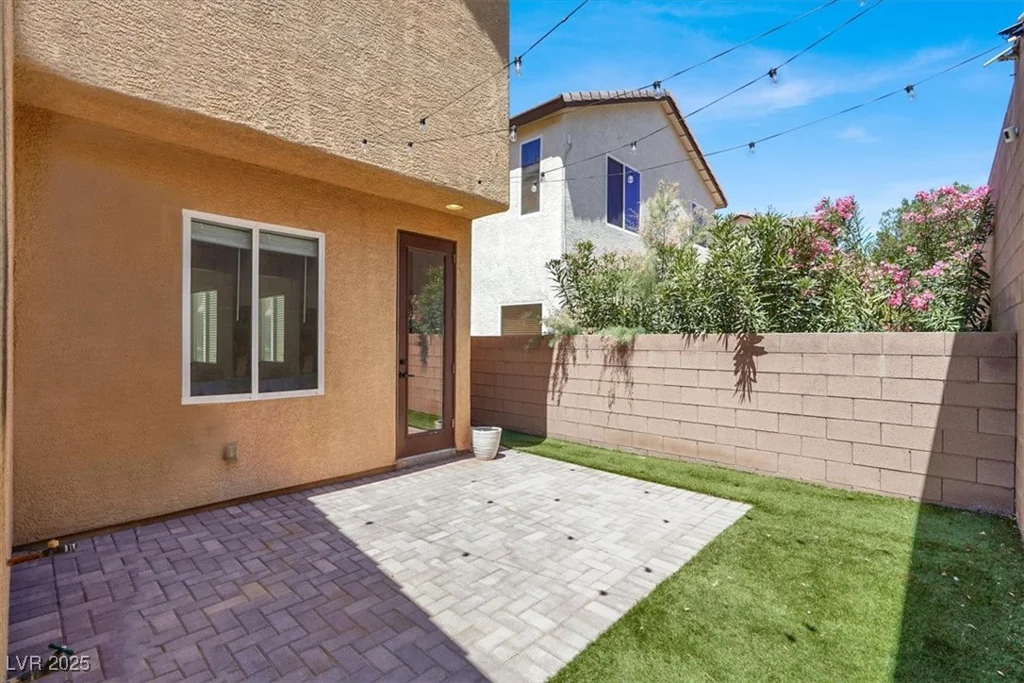 992 Wagner Valley, Henderson, NV 89052