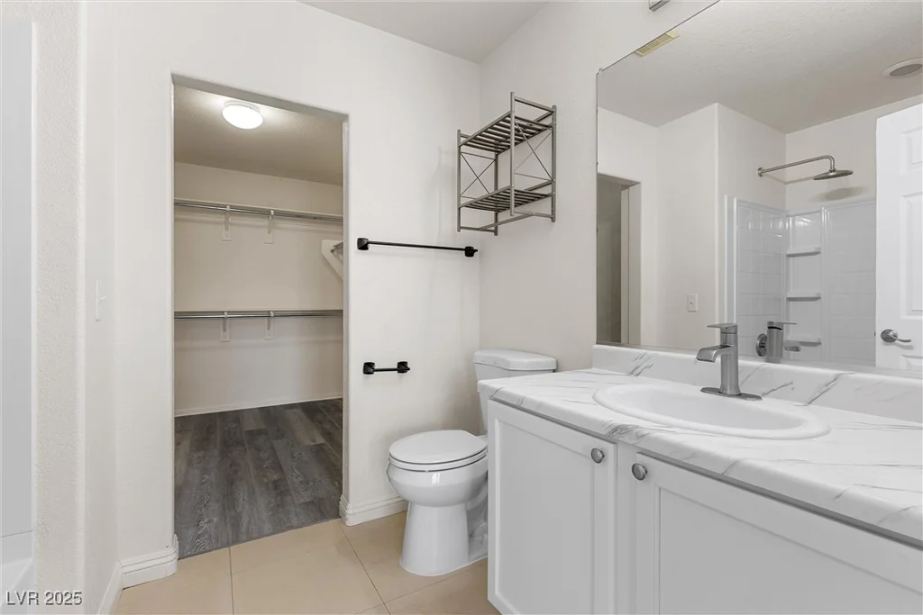 9174 McGinnis, Las Vegas, NV 89148