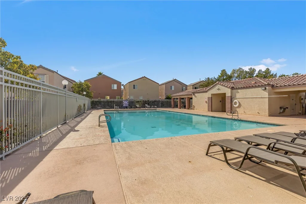 9174 McGinnis, Las Vegas, NV 89148