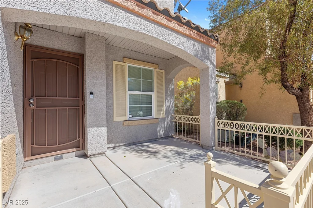 9174 McGinnis, Las Vegas, NV 89148
