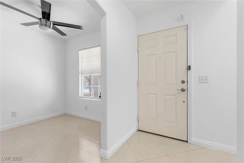 9174 McGinnis, Las Vegas, NV 89148