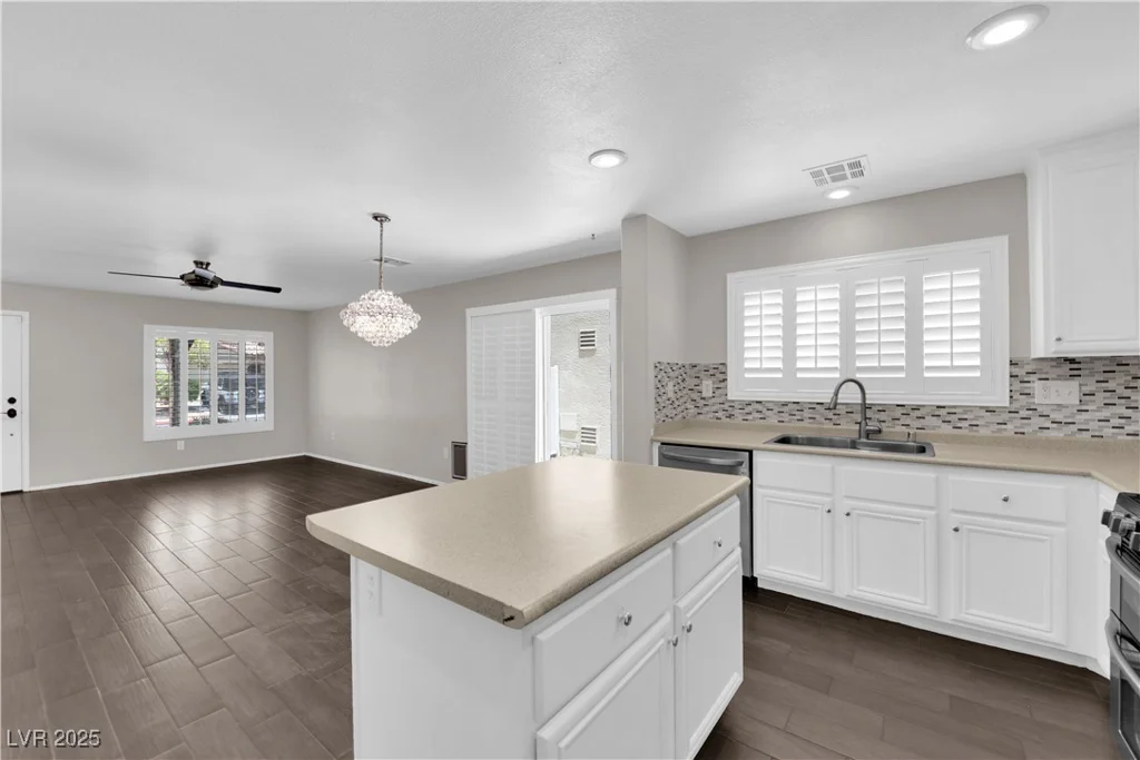 7257 Early Pioneer, Las Vegas, NV 89129