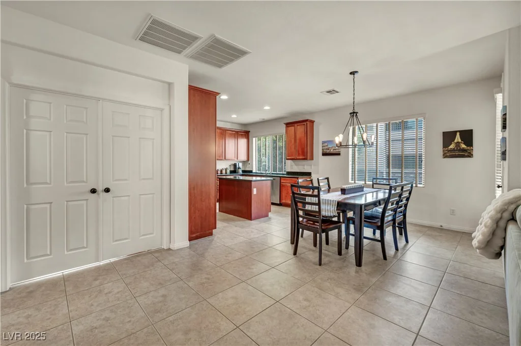 11908 Menchaca, Las Vegas, NV 89138