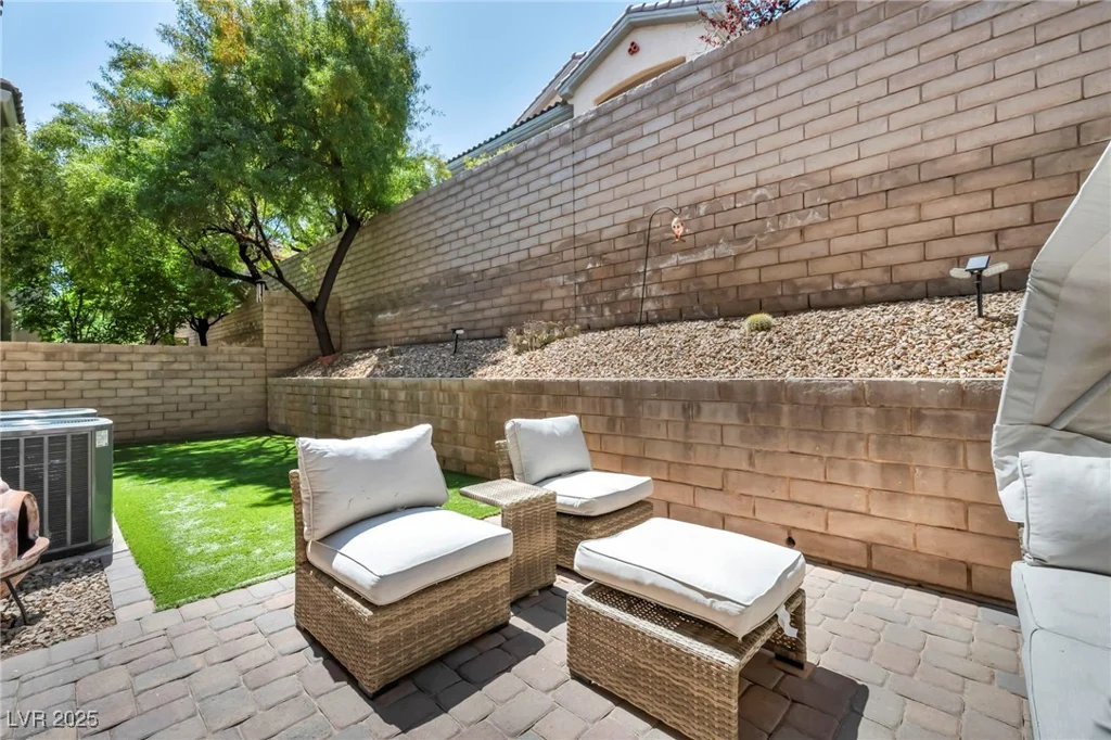 11908 Menchaca, Las Vegas, NV 89138