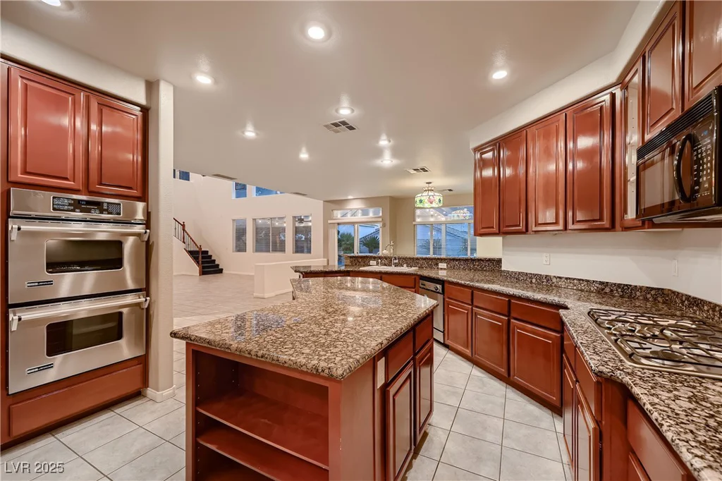 386 Wiseton, Las Vegas, NV 89183