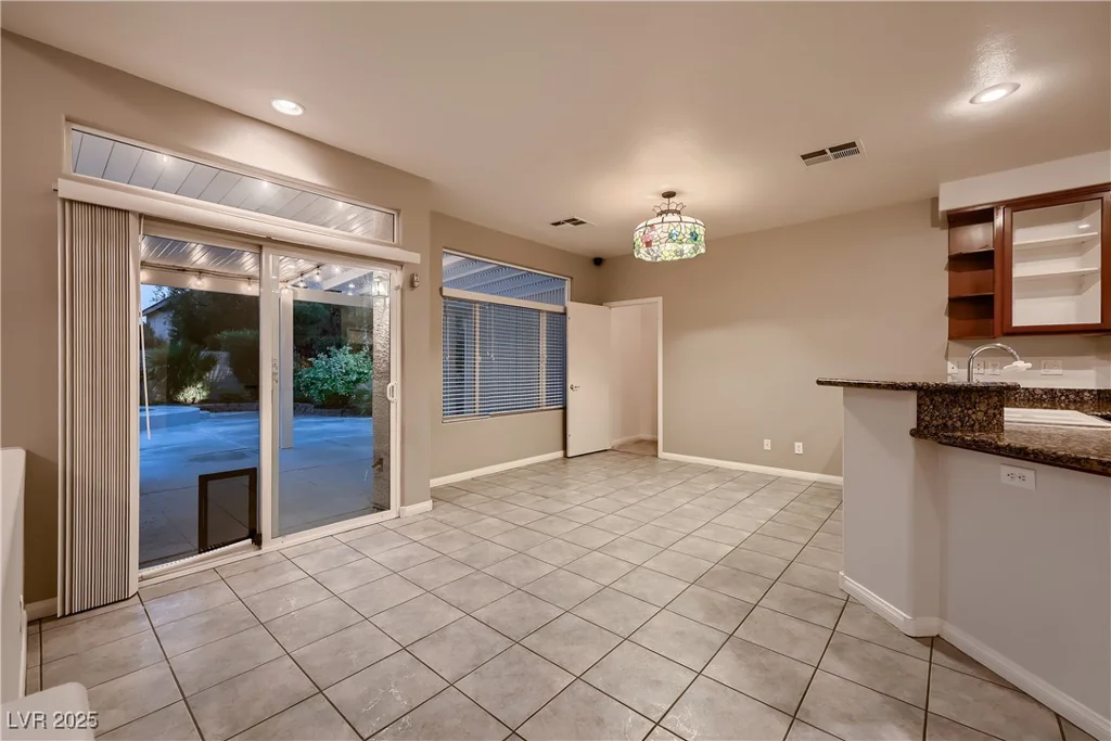 386 Wiseton, Las Vegas, NV 89183