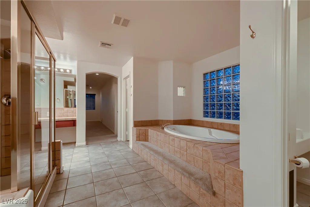 386 Wiseton, Las Vegas, NV 89183